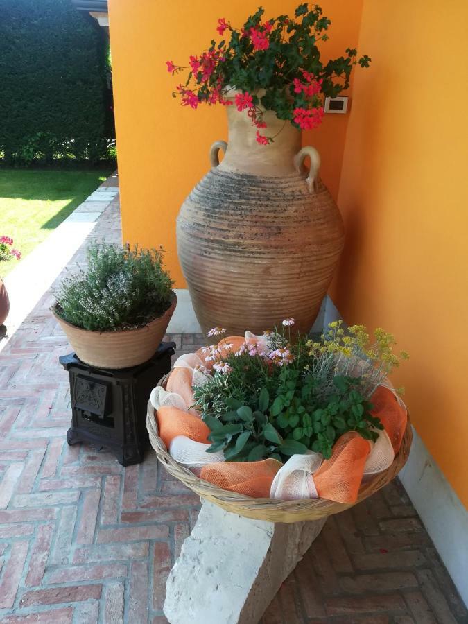 La Brigata Apartments Orange House Cavallino-Treporti Bagian luar foto