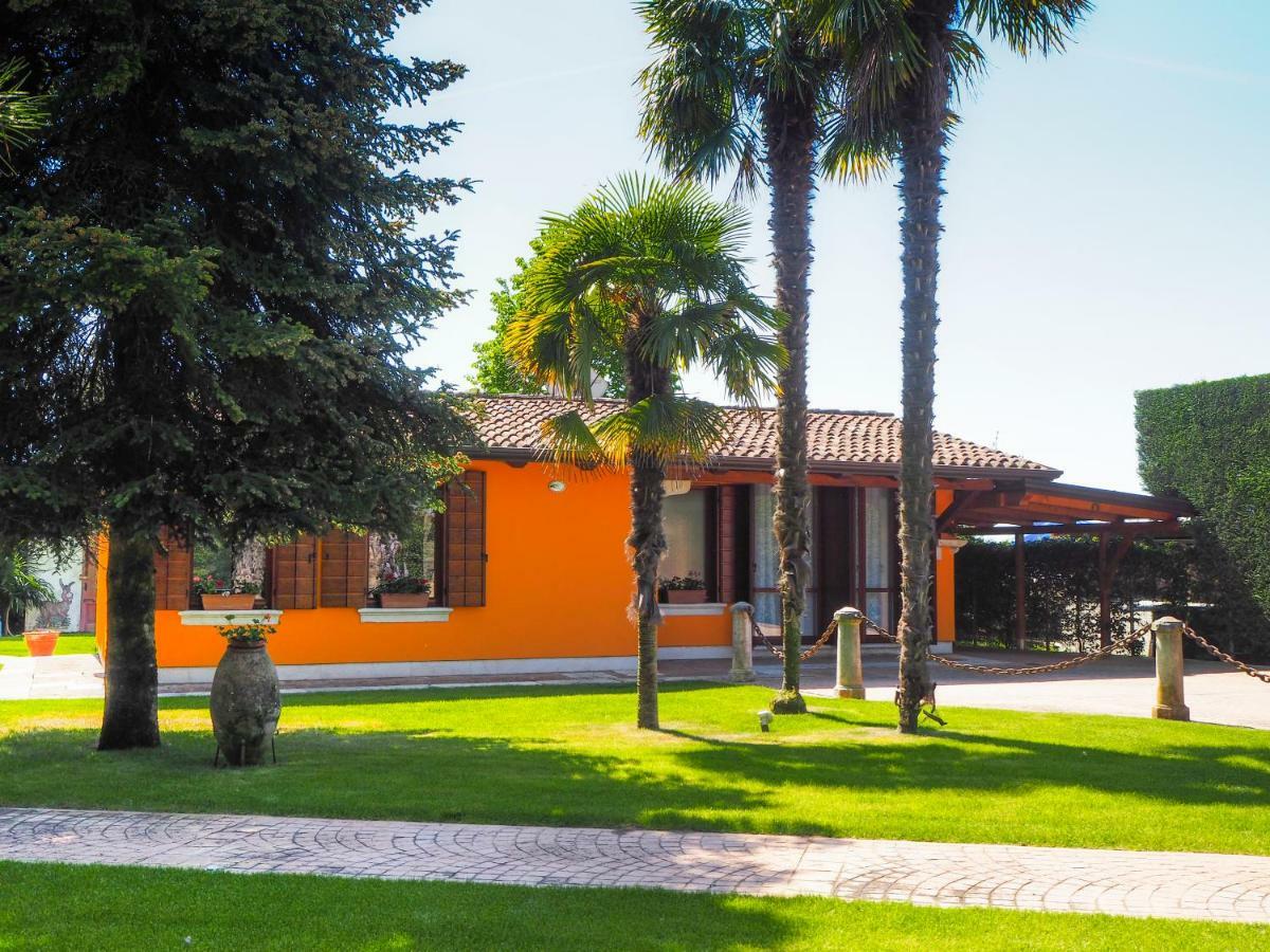 La Brigata Apartments Orange House Cavallino-Treporti Bagian luar foto